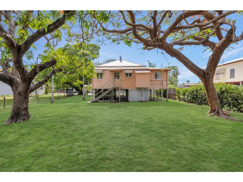 55 Ninth Avenue, Railway Estate QLD 4810