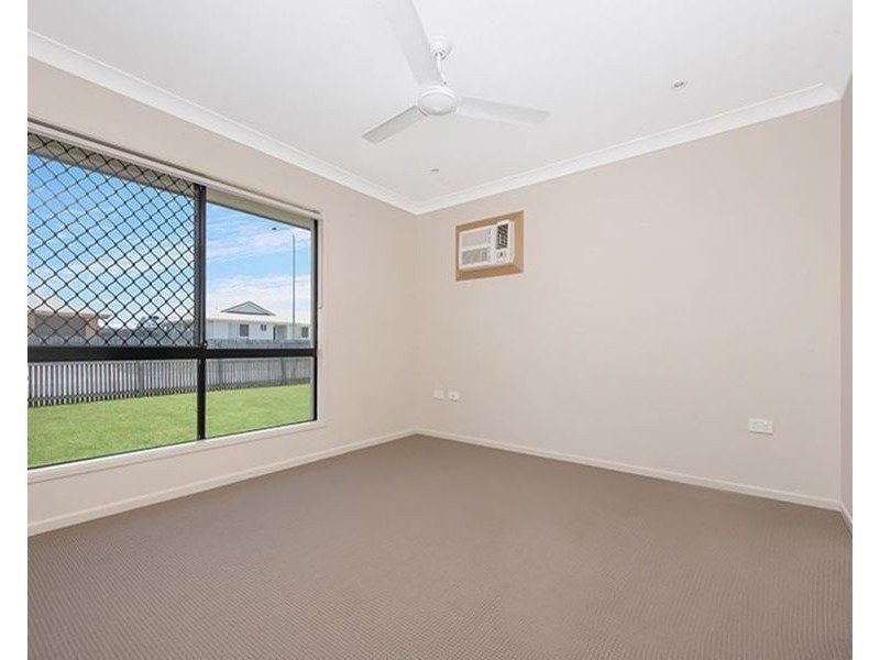 26 Limerick Way, Mount Low QLD 4818