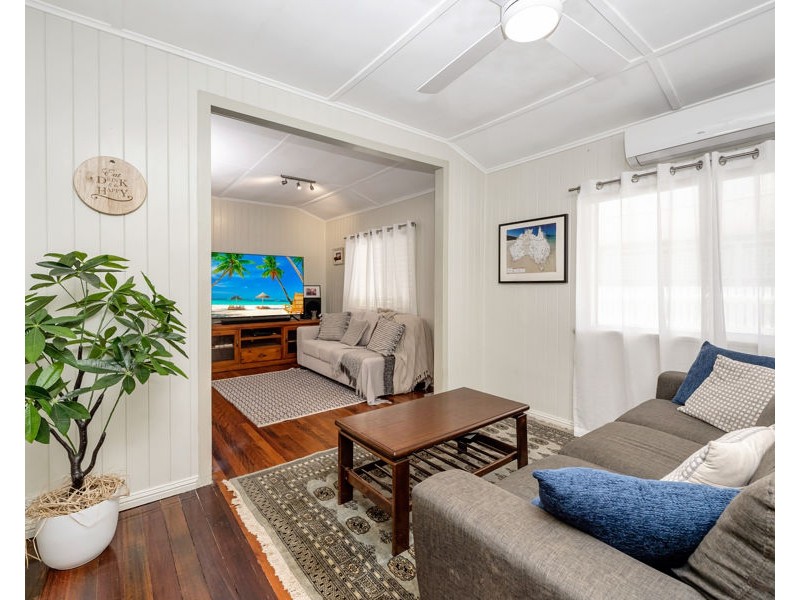 8 Hopkins Street, Currajong QLD 4812