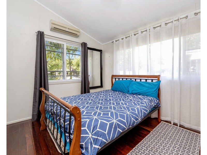 8 Hopkins Street, Currajong QLD 4812