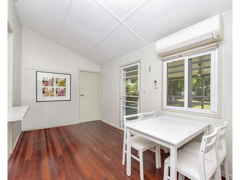 8 Hopkins Street, Currajong QLD 4812