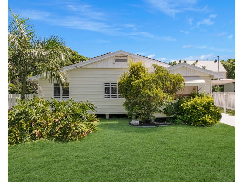 8 Hopkins Street, Currajong QLD 4812