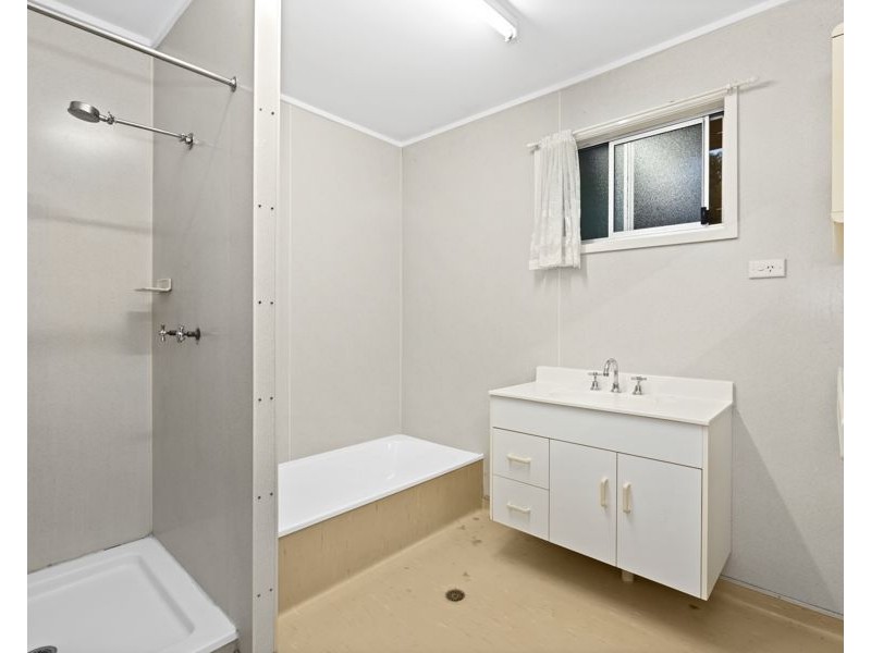 14 Yvette Street, Kelso QLD 4815