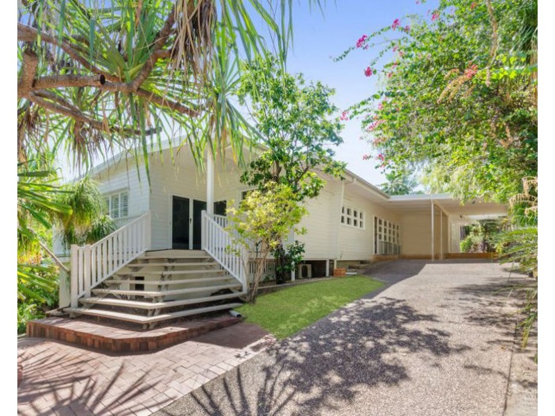 13 Stanton Terrace, North Ward QLD 4810