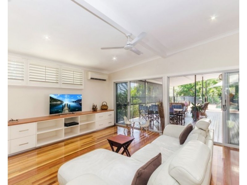 13 Stanton Terrace, North Ward QLD 4810