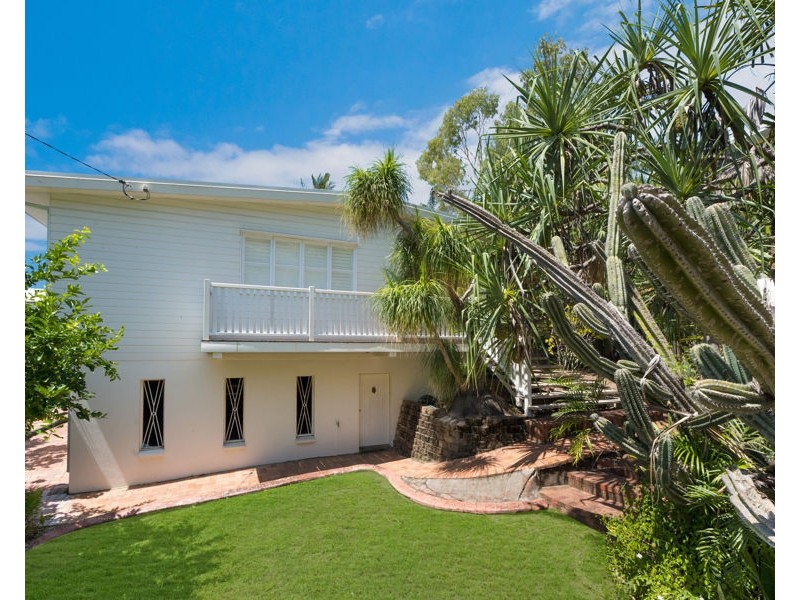 13 Stanton Terrace, North Ward QLD 4810