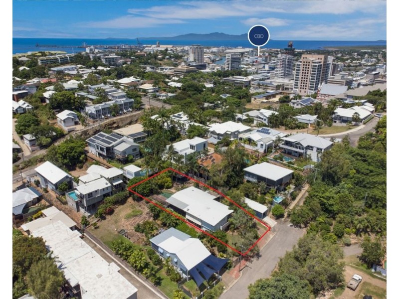 13 Stanton Terrace, North Ward QLD 4810