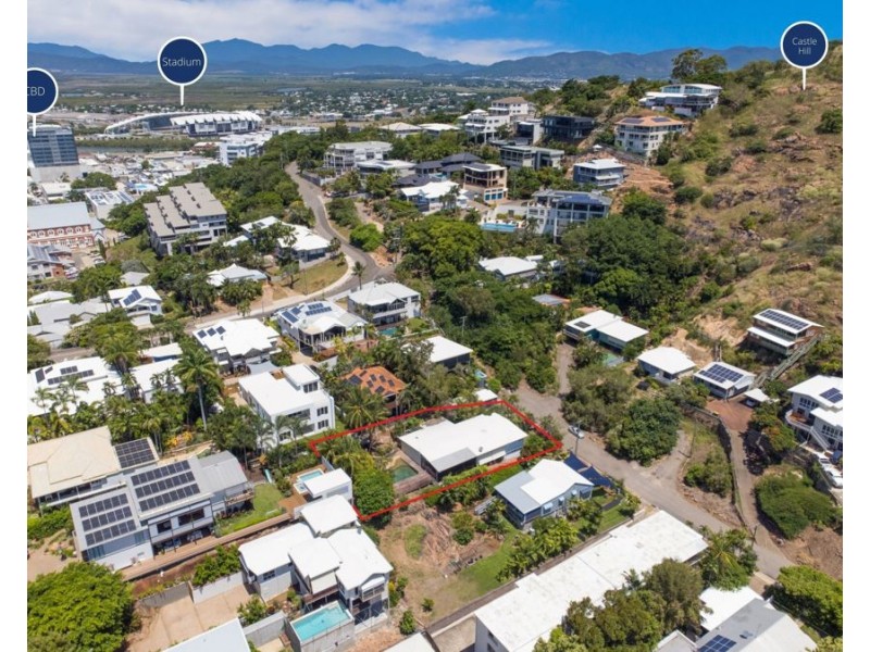 13 Stanton Terrace, North Ward QLD 4810