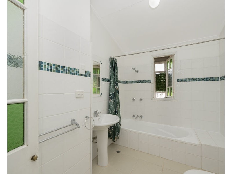 80 Carmody Street, Hermit Park QLD 4812