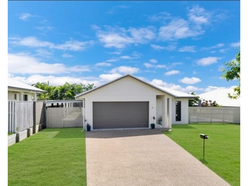 9 Channel Street, Bushland Beach QLD 4818