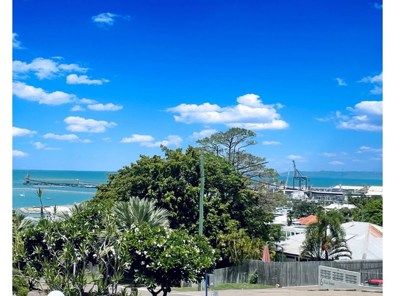 13/13-15 Hale Street, North Ward QLD 4810