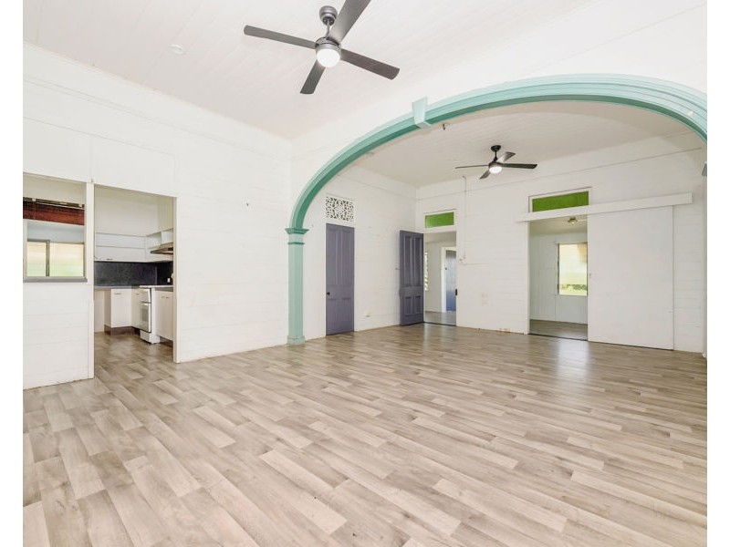 42 Sussex Street, Hyde Park QLD 4812