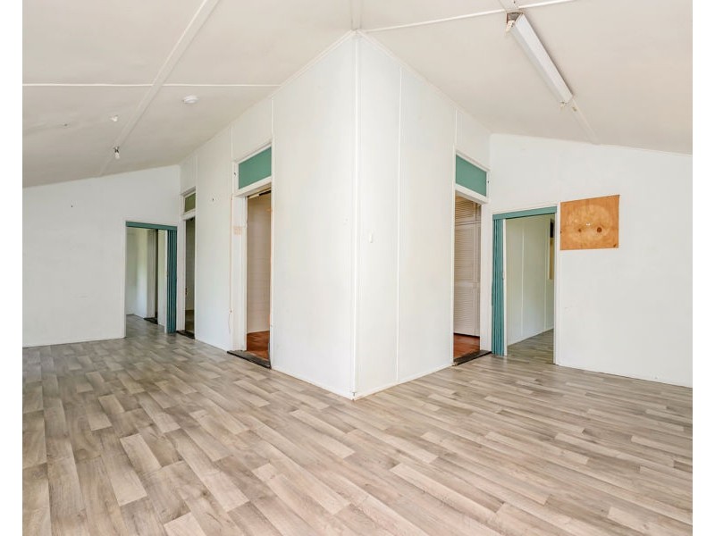 42 Sussex Street, Hyde Park QLD 4812