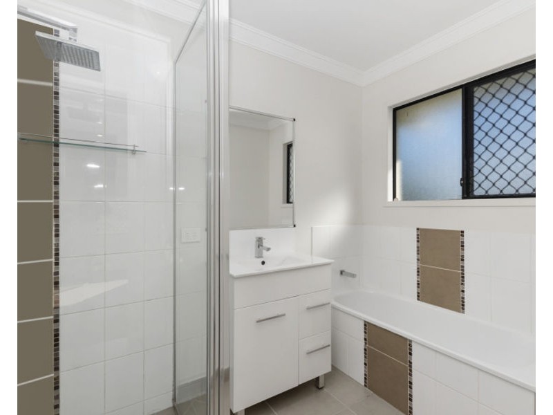 63 Bilbao Place, Bushland Beach QLD 4818