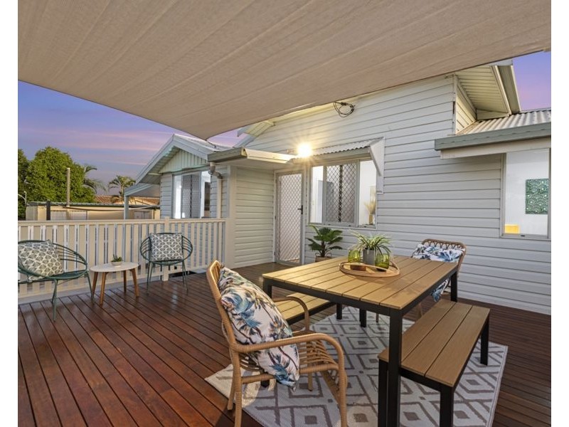 3 Baker Street, Hermit Park QLD 4812