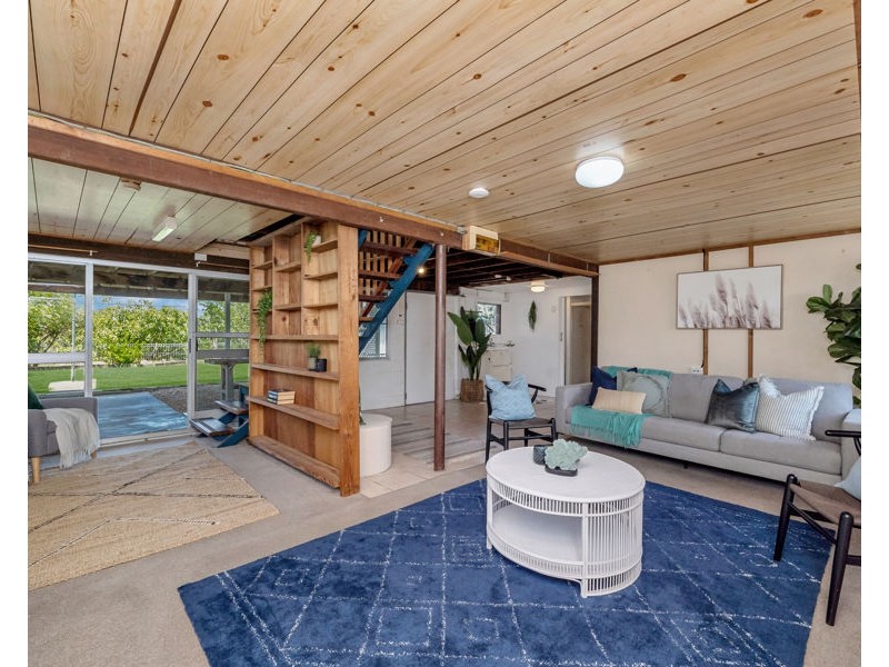 48 Davies Street, Mount Louisa QLD 4814