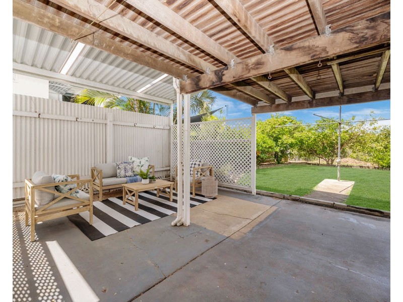 48 Davies Street, Mount Louisa QLD 4814