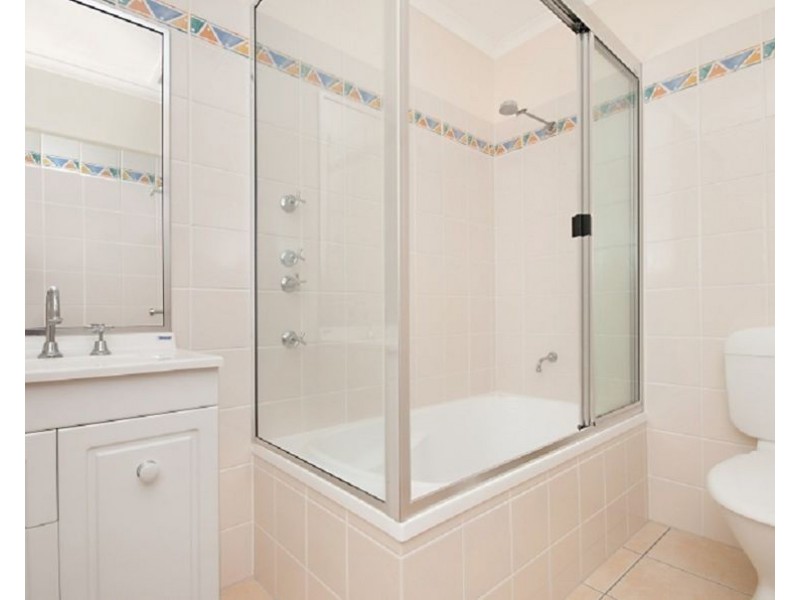 2/22 Primrose Street, North Ward QLD 4810