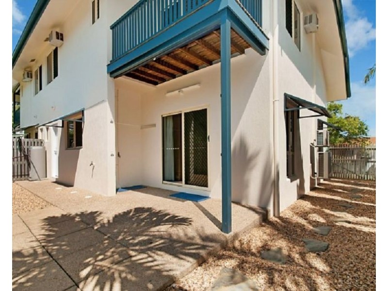 2/22 Primrose Street, North Ward QLD 4810