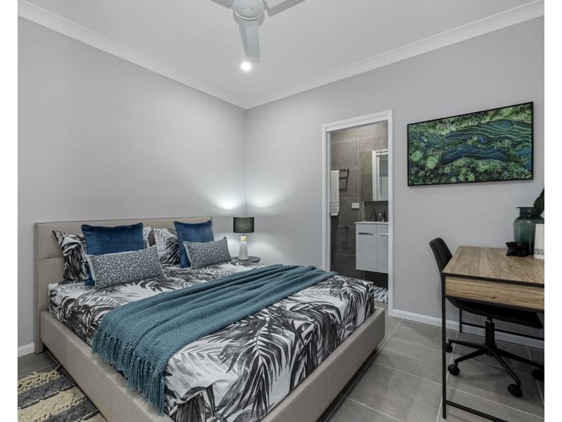 1/5A Hugh Street, West End QLD 4810
