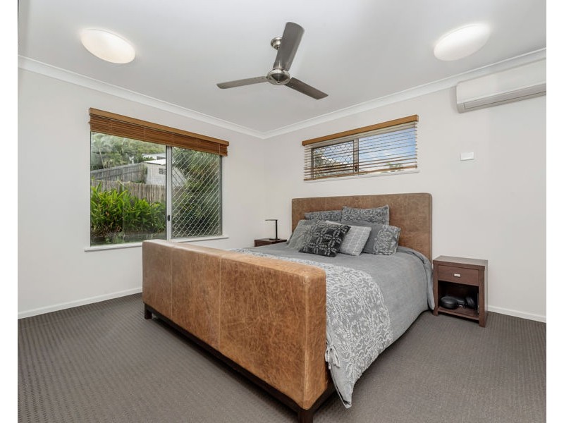 56 Minaret Way, Mount Louisa QLD 4814