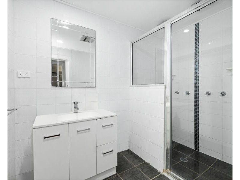 224 Charles Street, Cranbrook QLD 4814