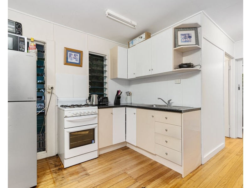 35 First Avenue, Railway Estate QLD 4810