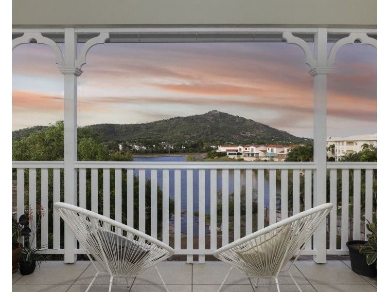 14/12-14 Martinez Avenue, West End QLD 4810