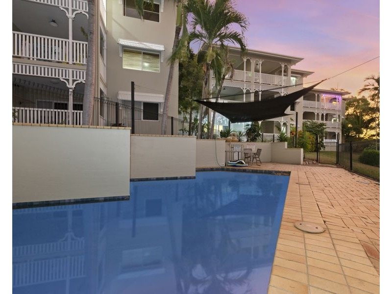 14/12-14 Martinez Avenue, West End QLD 4810