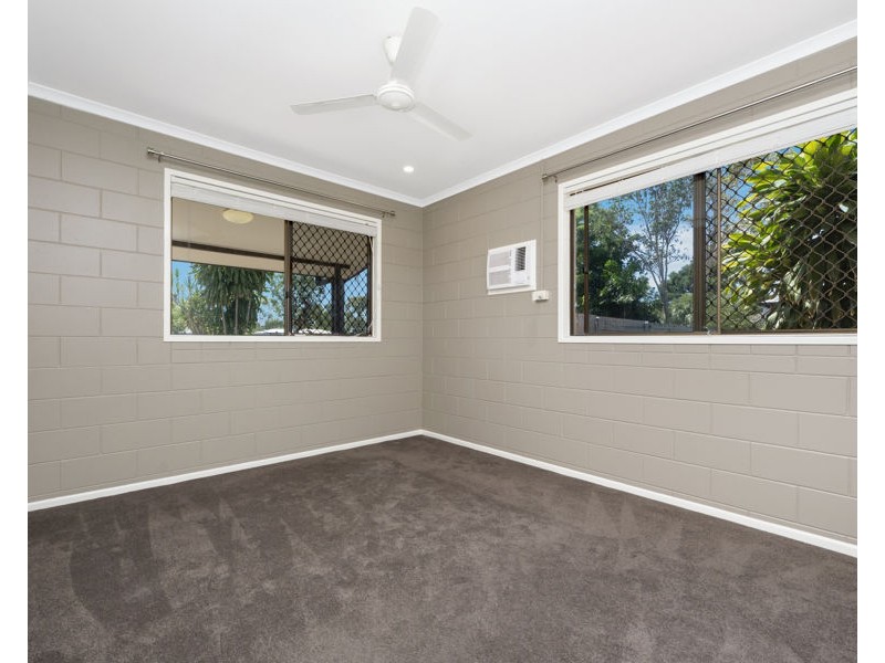 6 Cali Court, Mount Low QLD 4818