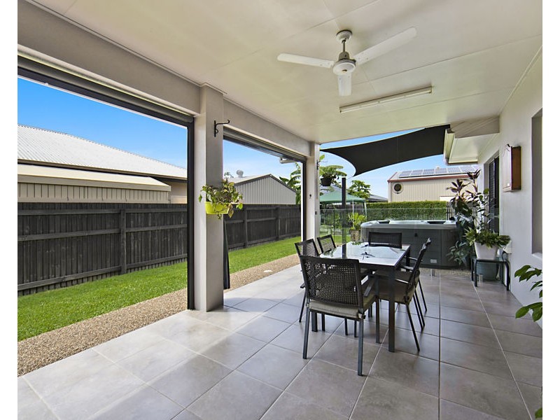 3 Keeper Court, Mount Louisa QLD 4814