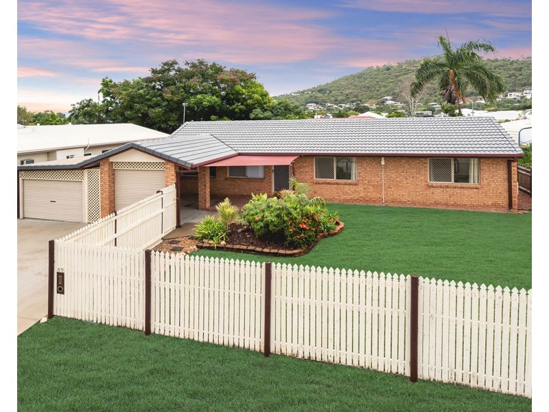 12 Lornsleigh Street, Mount Louisa QLD 4814