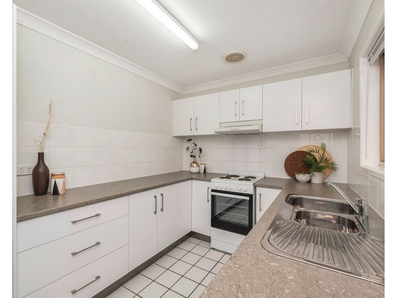 12 Lornsleigh Street, Mount Louisa QLD 4814