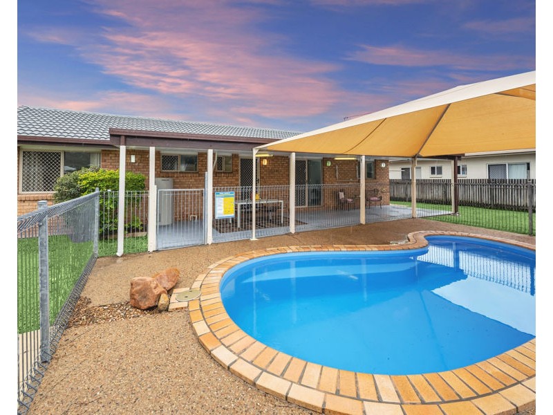 12 Lornsleigh Street, Mount Louisa QLD 4814