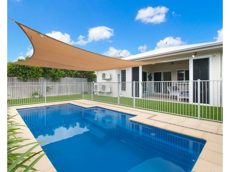 11 Darter Street, Oonoonba QLD 4811