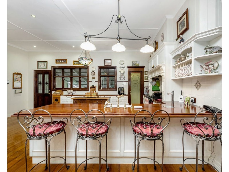 14 Mango Avenue, Mundingburra QLD 4812