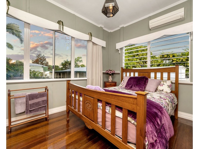 14 Mango Avenue, Mundingburra QLD 4812