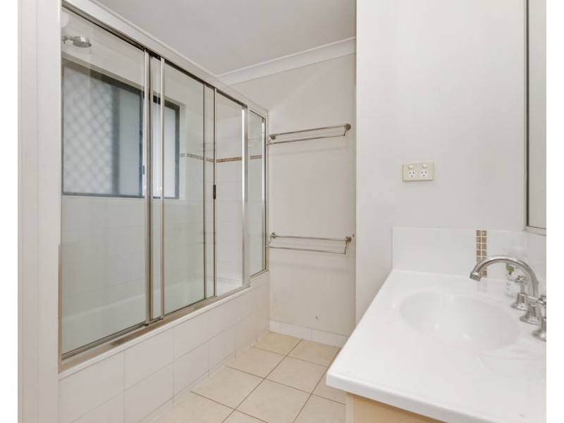 2/15 Chardonnay Drive, Condon QLD 4815