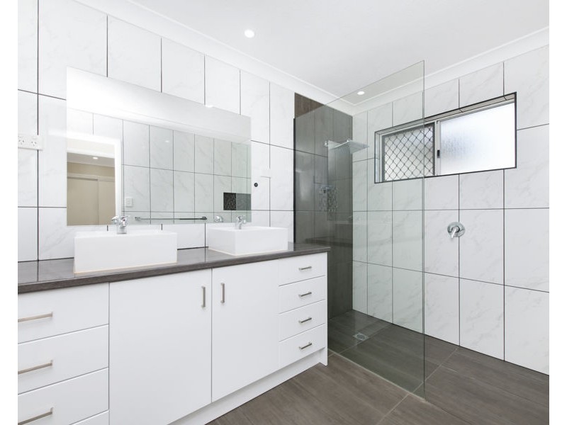 1 Durnley Court, Rasmussen QLD 4815