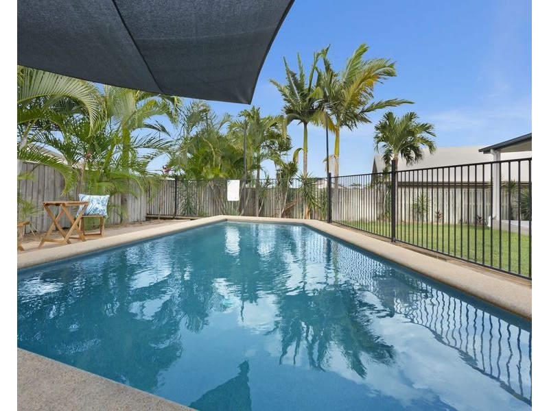 12 Baxendell Place, Bushland Beach QLD 4818
