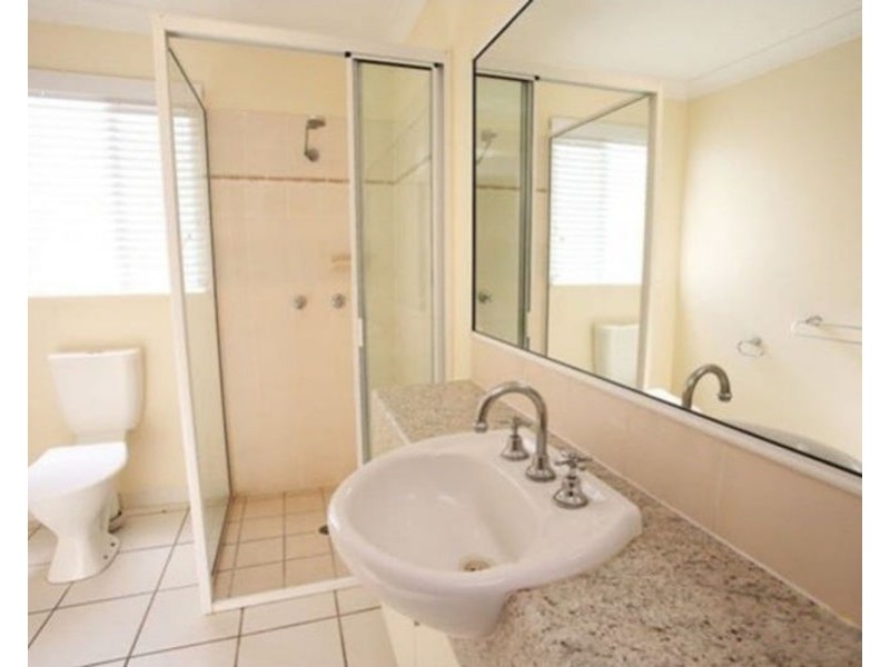 101/90 First Avenue, Railway Estate QLD 4810