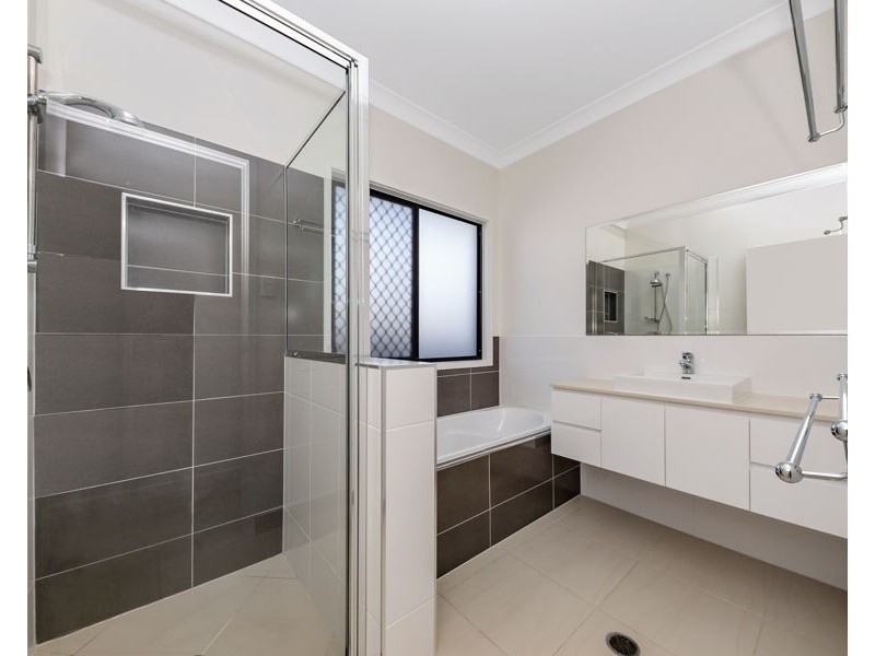 30 Keeper Court, Mount Louisa QLD 4814