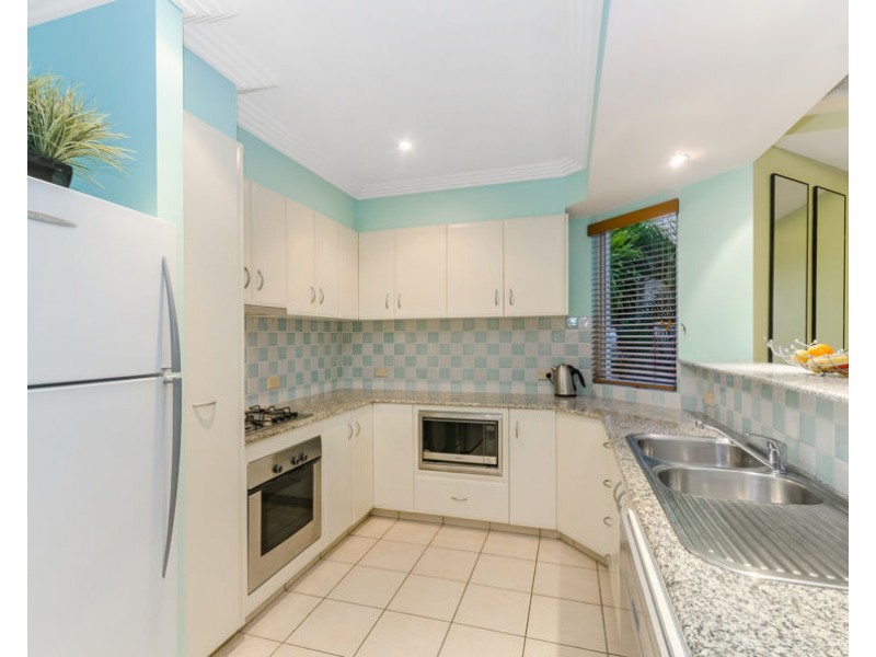 3/92 The Strand, North Ward QLD 4810