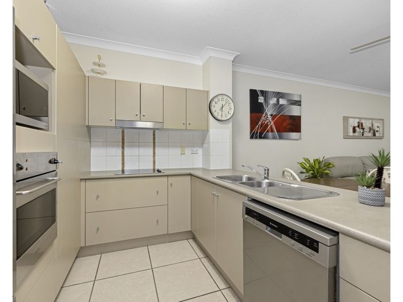 5/12-14 Martinez Avenue, West End QLD 4810