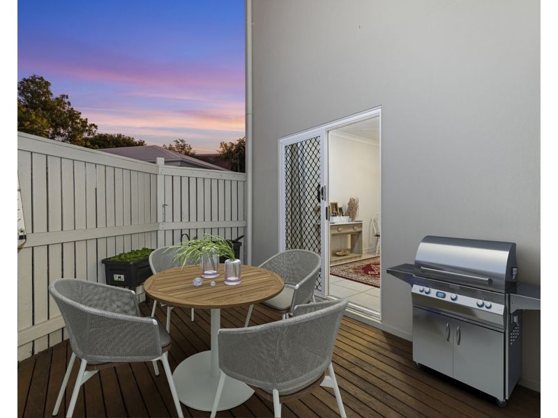 5/12-14 Martinez Avenue, West End QLD 4810