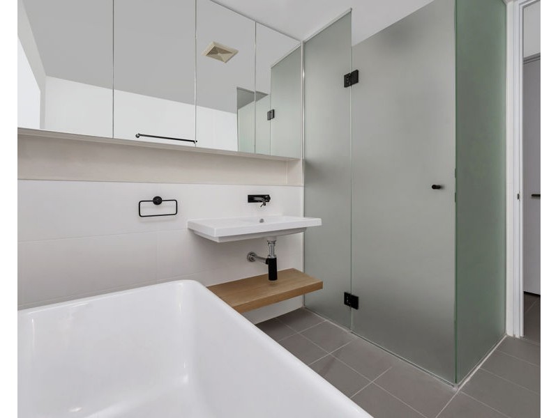 2/62 The Strand, North Ward QLD 4810