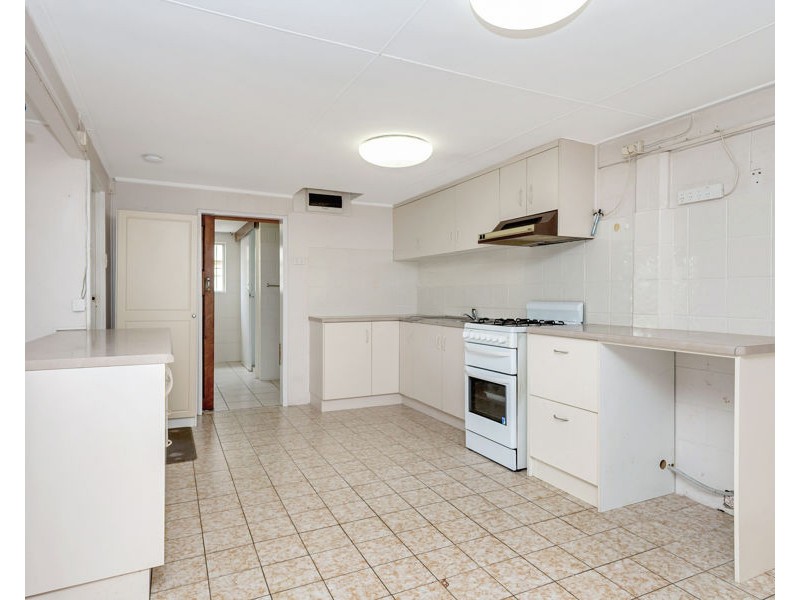 12 Hasson Street, Kirwan QLD 4817