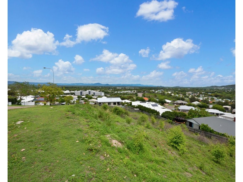 16 Windarra Avenue, Douglas QLD 4814