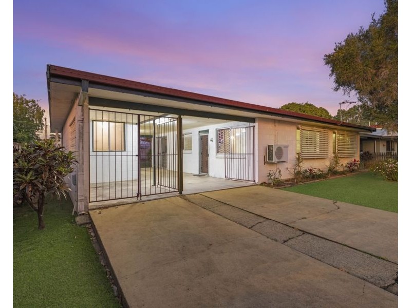 40 Hatchett Street, Cranbrook QLD 4814