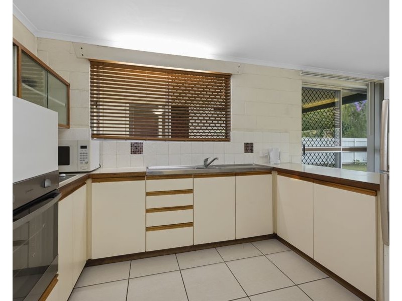 40 Hatchett Street, Cranbrook QLD 4814